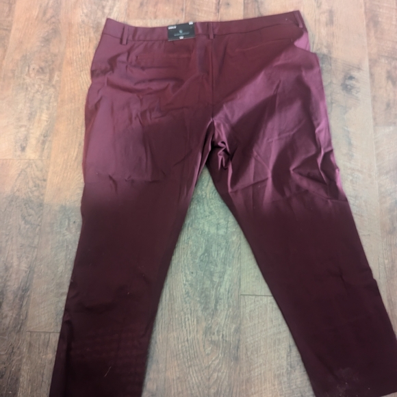 NWT Worthington Maroon colored Pants Size 20 Ankle - Picture 2 of 5